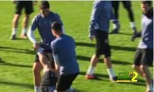 فيديو ثنائي ريال مدريد يعاقب