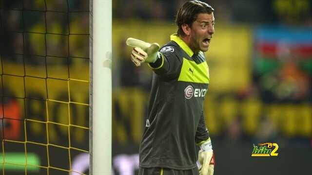 رومان فايدنفلر يجدد عقده مع فريقه بروسيا دورتموند
