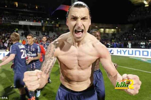 زلاتان يسخر من الكورة الانجليزية ويذكر برباعيتة في منتخب انجلترا