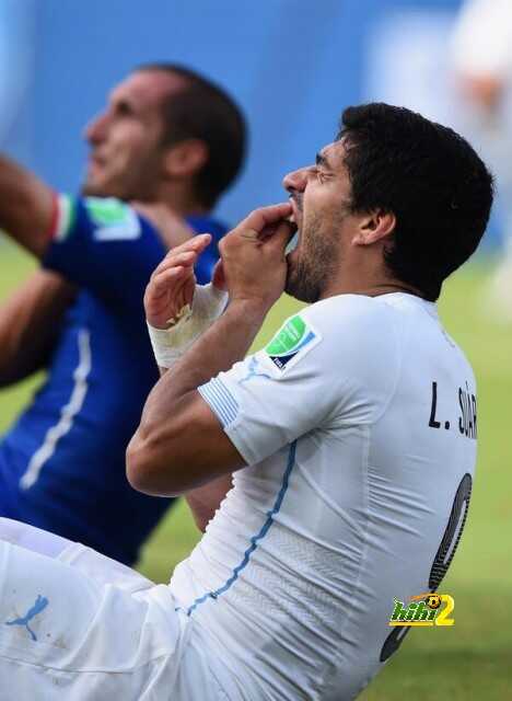 صورة : مشجع يفوز بـ 540 يورو بسبب عضة سواريز .!