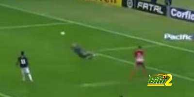 فيديو : أغرب هدف عكسى فى عام 2014 !