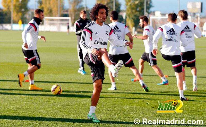 صور : ريال مدريد يواصل استعداداته لمباراة إيبار