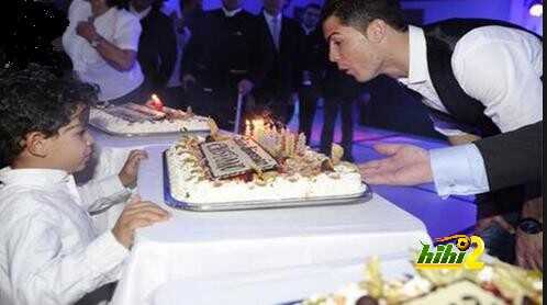 كريستيانو يحتفل اليوم بعيد ميلاده الـ30