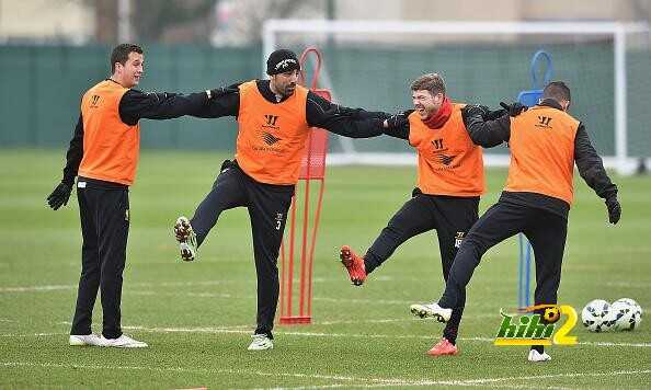 ليفربول يواصل اخر استعداداته لمواجهة مان يونايتد