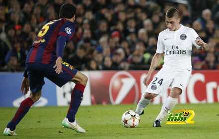 كافاني ولافيتزي في هجوم باريس سان جيرمان أمام برشلونة