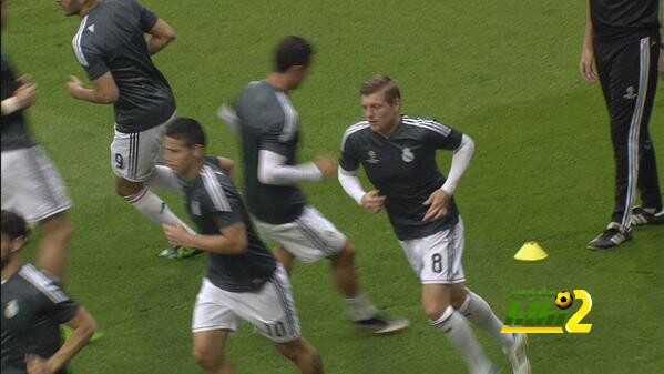 صور : احماء نجوم ريال مدريد في ملعب اللقاء
