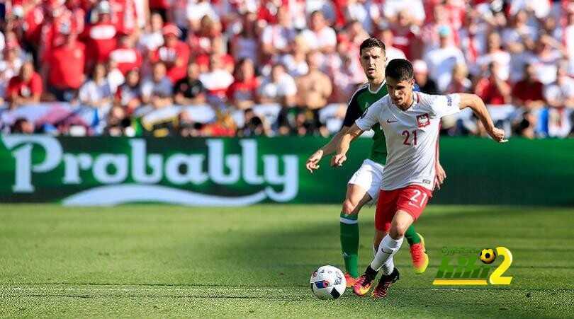 ليستر سيتي يريد التعاقد مع نجم بولندي