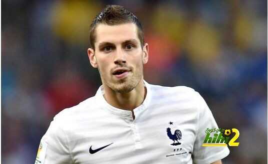 ميلان يفكر في ضم لاعب مانشستر يونايتد