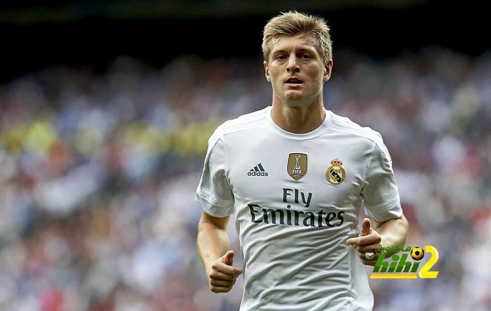 يوفنتوس يستعد للإنقضاض على نجمي وسط برشلونة و ريال مدريد