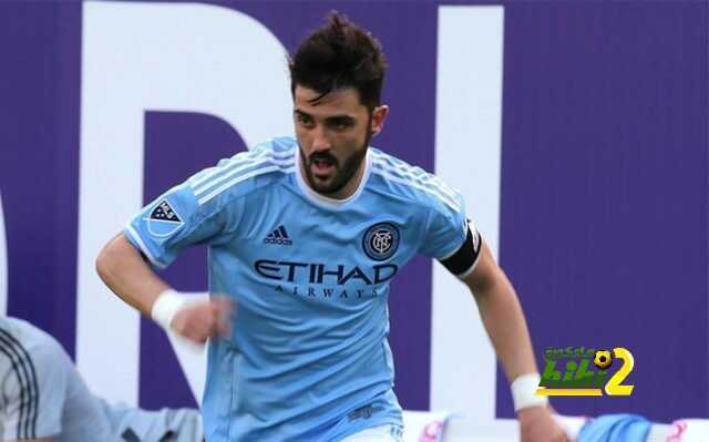 فيديو: نجم برشلونة السابق يستعيد ذاكرة التألق