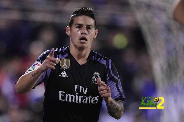 ريال مدريد يتقدم بثلاثية في أول 22 دقيقة