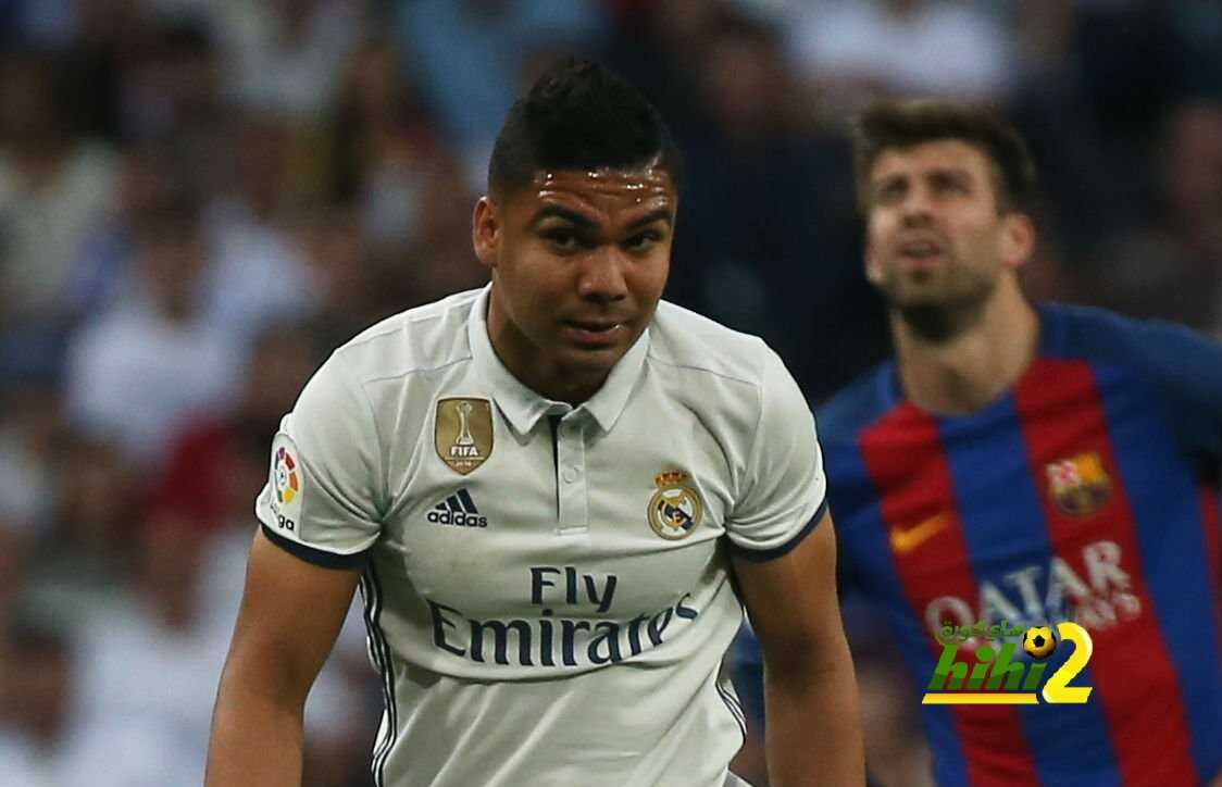 كاسميرو يفتتح التسجيل لريال مدريد في مرمى برشلونة