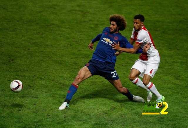 فيلايني يرفض ترك مانشستر يونايتد
