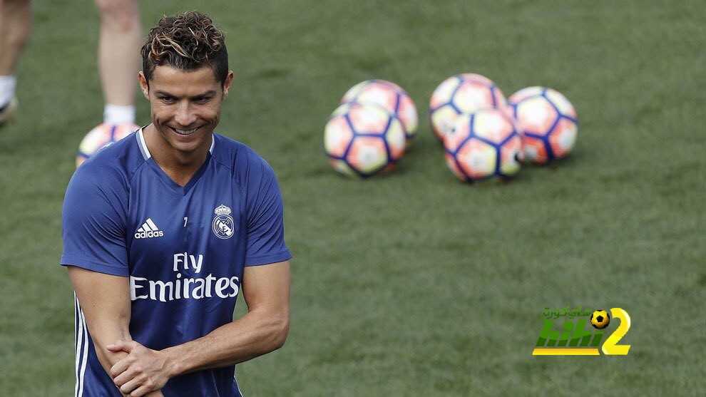رونالدو يقطع إجازته ويعود للتدرب استعدادًا لبرشلونة