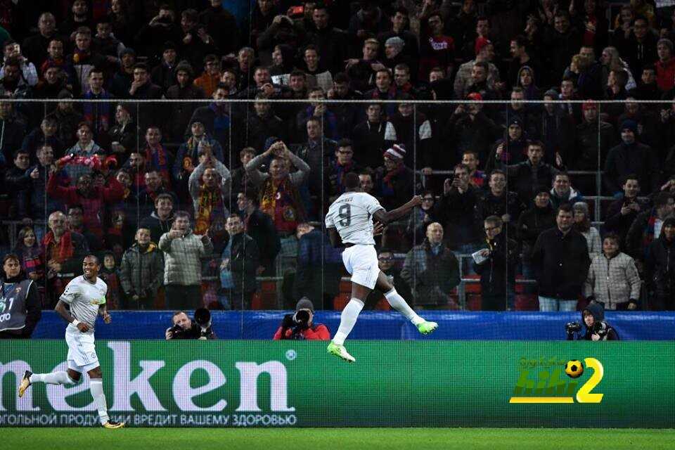 🔴 مايكل أوين يتوقع عدد أهداف لوكاكو مع مانشستر هذا الموسم