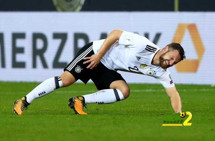 فينجر يعلن عن فترة غياب موستافي عن الملاعب