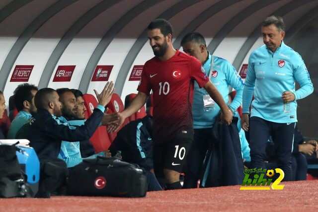 جماهير تركيا تطلق صافرات الاستهجان ضد اردا توران