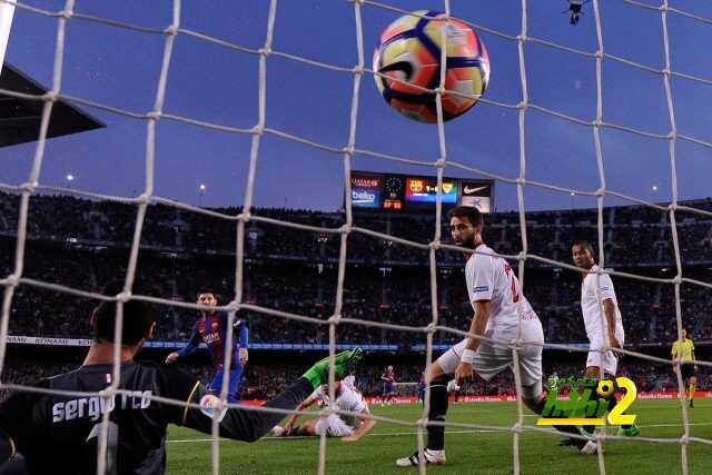 أشبيلية لايفوز على برشلونة للمباراة الـ15 على التوالي
