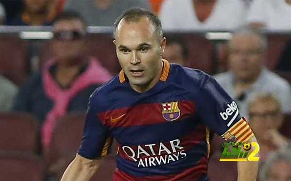 انيستا أفضل لاعبي برشلونة أمام الديبور