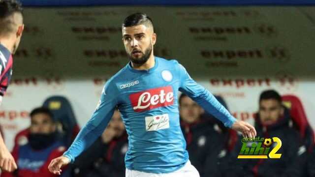 نابولي يفشل في هز شباك هيلاس فيرونا بالشوط الأول