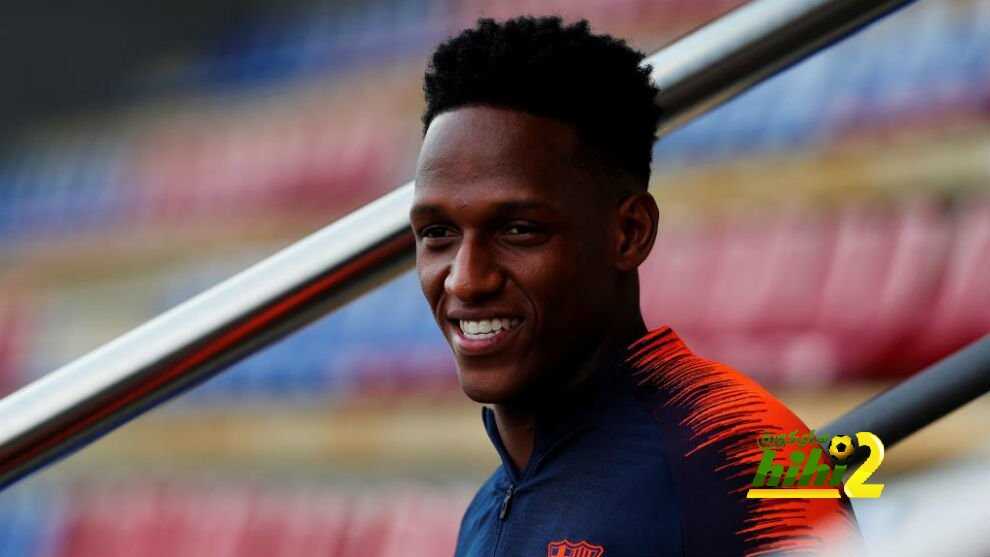 ياري مينا متمسك بفرصه في برشلونة