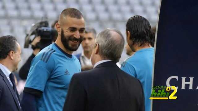 🔴 بيريز يدعم كريم بنزيمة قبل لقاء البايرن