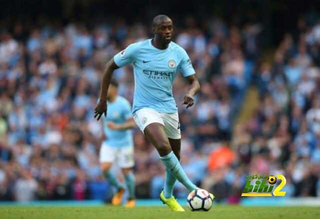 يايا توريه يفتح باب العودة إلى برشلونة