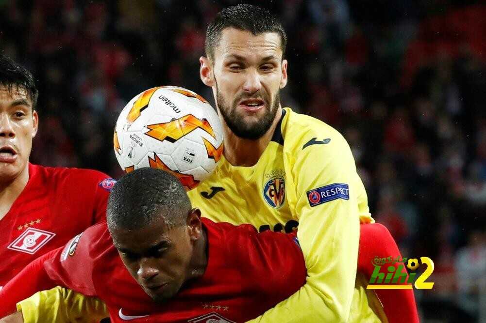 هل يتعاقد ريال مدريد مع ظهير فياريال ؟!