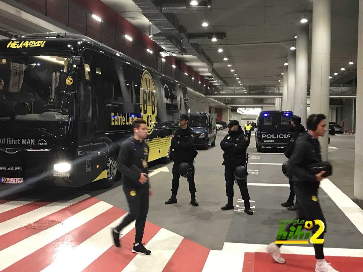 🔴 بعثة بروسيا دورتموند تصل الي ملعب واندا ميتروبوليتانو