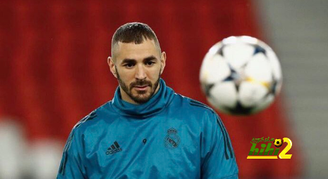 خماسية لبنزيما في دوري الأبطال
