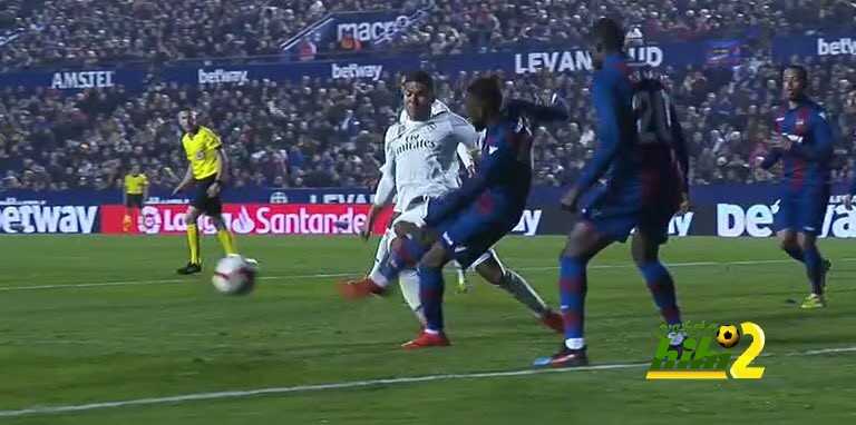 كريستوبال سوريا ينتقد مساعدة التحكيم لريال مدريد