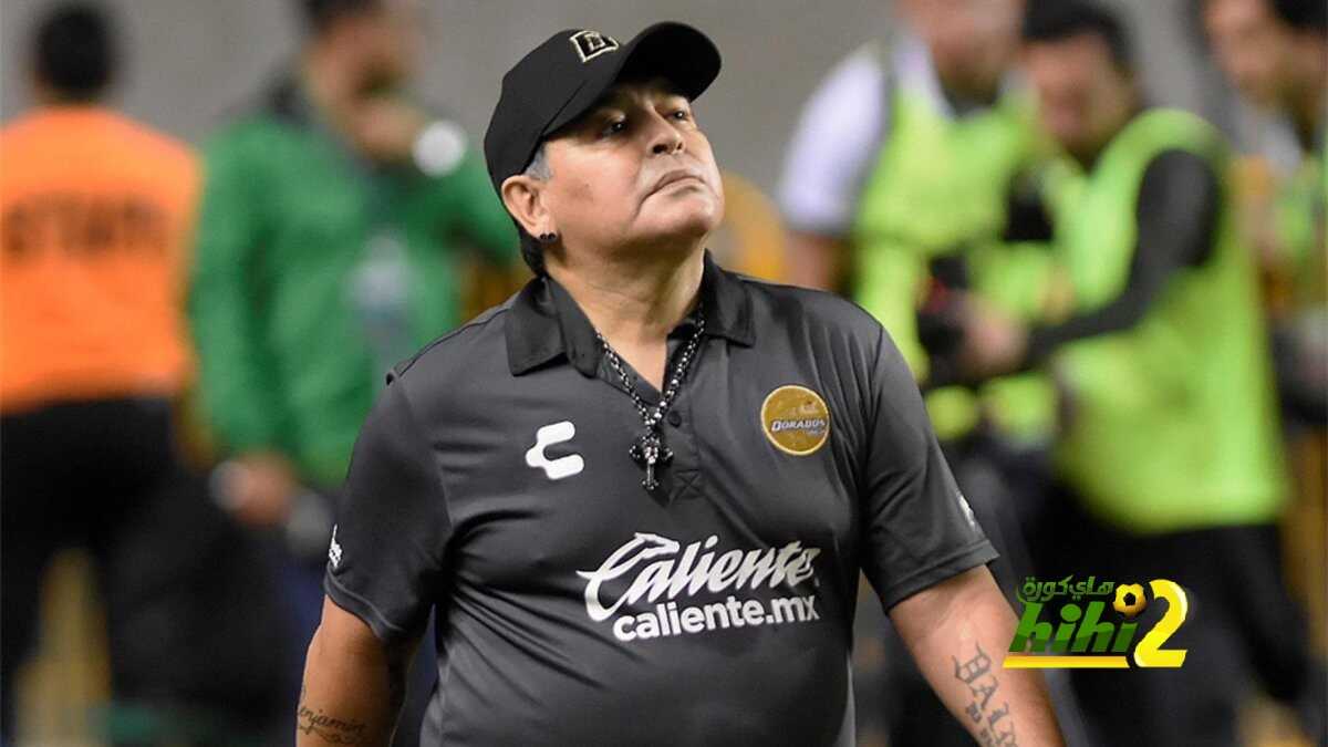 مارادونا : ميسي ورونالدو يتمتعان بسحر خاص