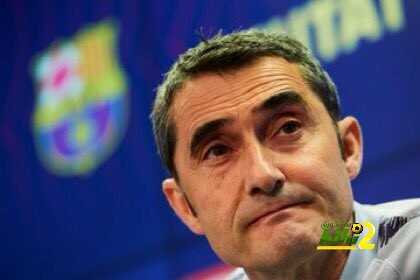 السبورت : فالفيردي يؤجل إعلان قائمة برشلونة لليونايتد