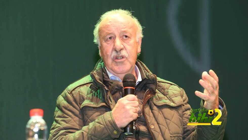 ديل بوسكي : تدريب ميسي حلمي الذي لم يتحقق ومن الشرف للمشجعين رؤيته يلعب في هذا العصر