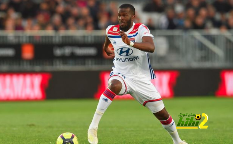 اليونايتد يسعى خلف ندومبيلي رغم الاتفاق مع توتنهام .!