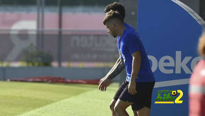 برشلونة يمنح الفرصة للثنائي الشاب بعد رحيل مالكوم