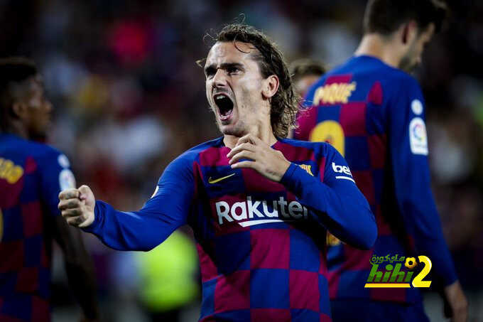 غريزمان وآرثور يمنحان التقدم لبرشلونة بثنائية