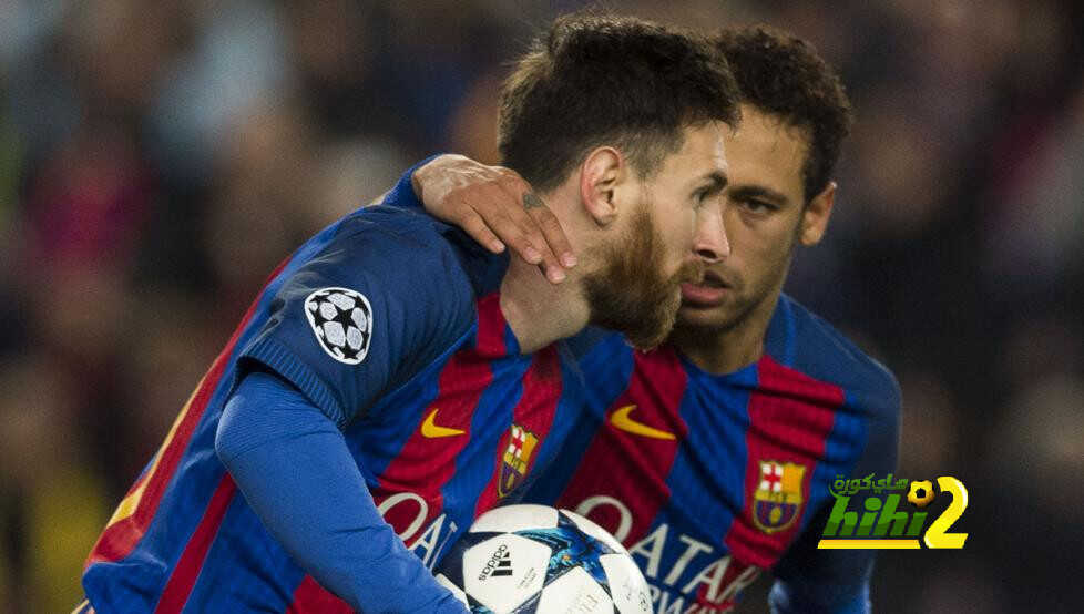 تقرير .. ميسي يتوج بالكرة الذهبية ويقترب من تمديد تعاقده مع برشلونة