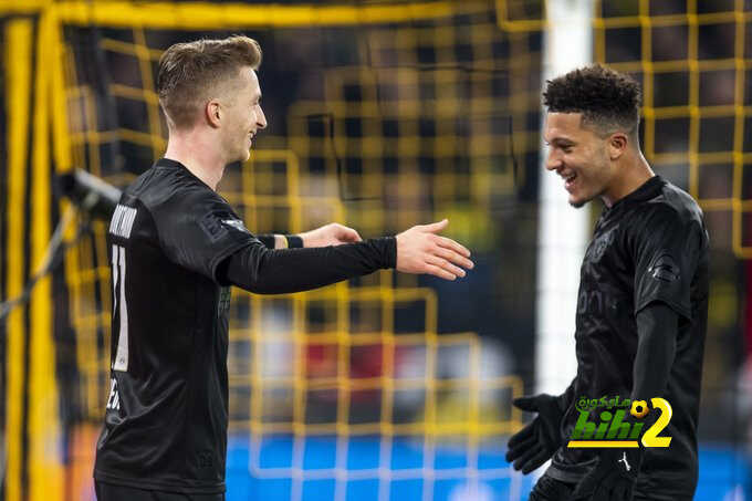 دورتموند يقبل هدية برشلونة ويتأهل للدور القادم