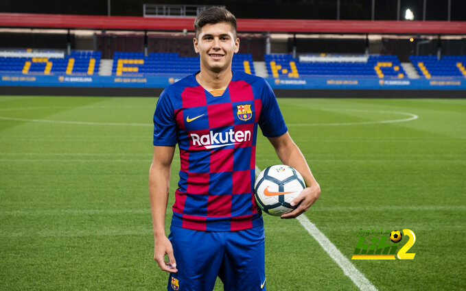 برشلونة يتعاقد رسميا مع سانتياجو راموس …مميزات الصفقة !