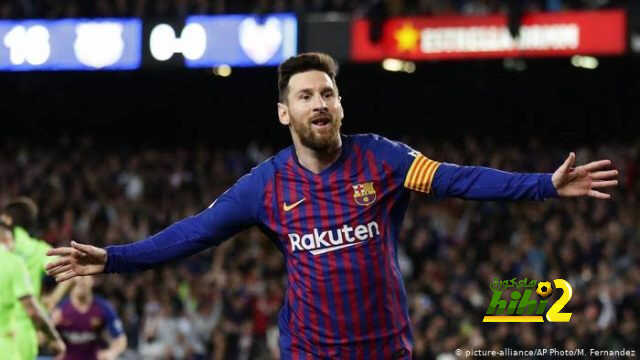 ميسي يمنح التقدم لبرشلونة بعد هدف ايبار الملغي