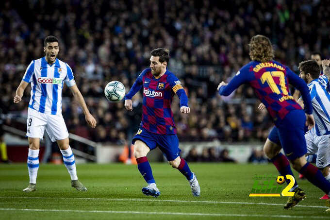 ميسي يقود برشلونة لفوز صعب على حساب سويسداد