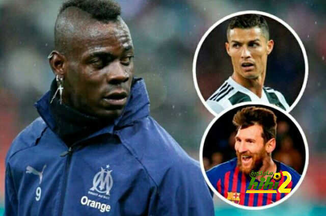 بالوتيلي : رونالدو ظاهرة ولكني أفضل ميسي