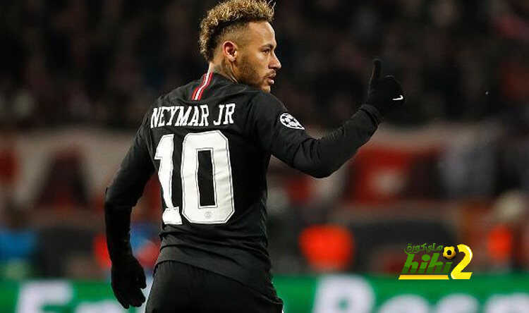 فيديو: هكذا احتفل نيمار بتتويج باريس سان جيرمان بالدوري