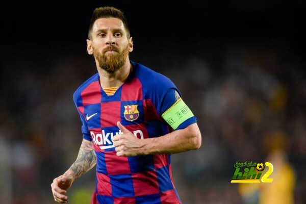فيديو: شتيغن ينجو من سحر ميسي بتدريبات برشلونة