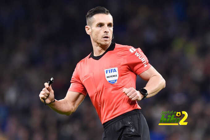 رقم سلبي لحكم مباراة مايوركا وبرشلونة
