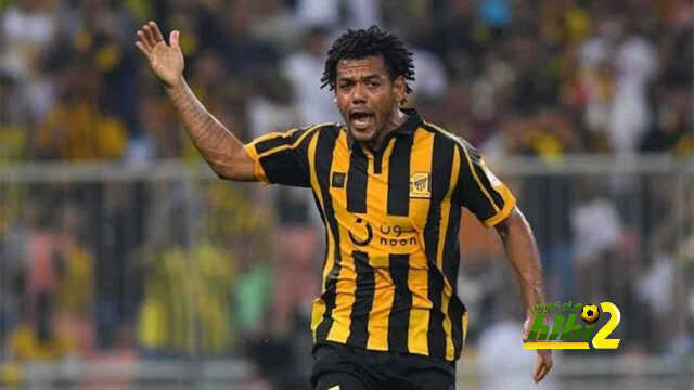 روماريو في حيرة من مدربي الإتحاد السعودي