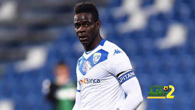 تجربة جديدة لـ بالوتيلي في اليونان