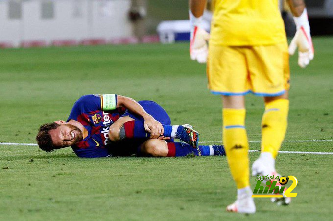 صورة تعكس مدى خوف جمهور برشلونة على ميسي