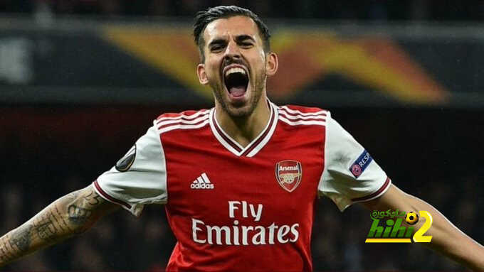 ريال مدريد يلقي الكرة في ملعب سيبايوس